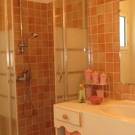Maison 4 Pieces Avec Piscines A 250m Des Plages, 1km Du Centre-ville, Wi-fi, Animaux Acceptes - Fr-1-780-13 Сasa de vacaciones Sainte-Maxime