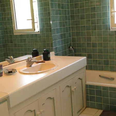 Maison 4 Pieces Avec Piscines A 250m Des Plages, 1km Du Centre-ville, Wi-fi, Animaux Acceptes - Fr-1-780-13 Hébergement de vacances Sainte-Maxime